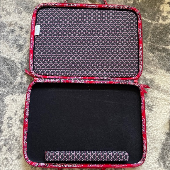 VERA BRADLEY Hard Shell Computer Laptop Case Paisley Pattern 17" - Picture 3 of 6